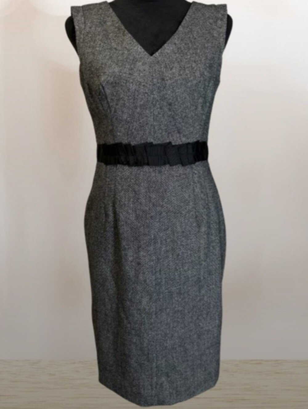 Banana Republic Gray Midi Dress Size 6